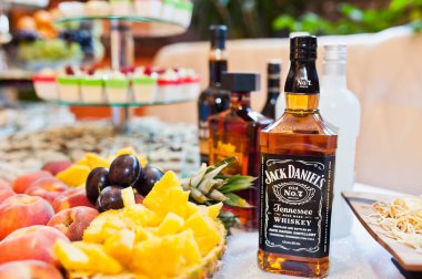 Kyiv, Ukrayna - 9 Eylül 2021: Masada Jack Daniels şişesi.