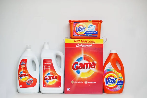 乌克兰基辅 2021年9月9日 Gama和Vizir洗衣粉和洗涤剂 — 图库照片