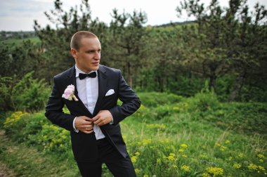 damat takım elbise hazırlanıyor