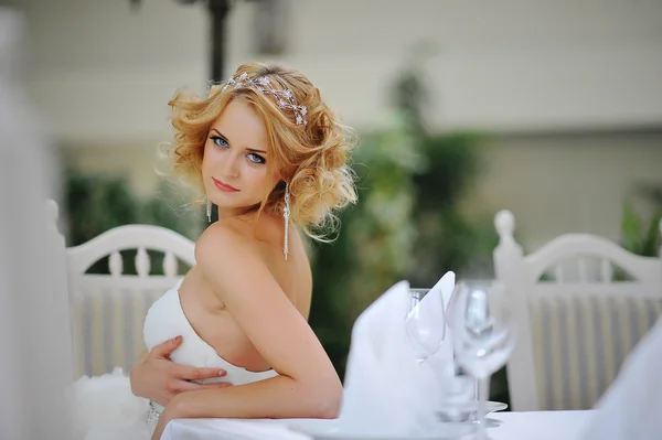 Young beautiful blonde model bride — Stock Photo, Image