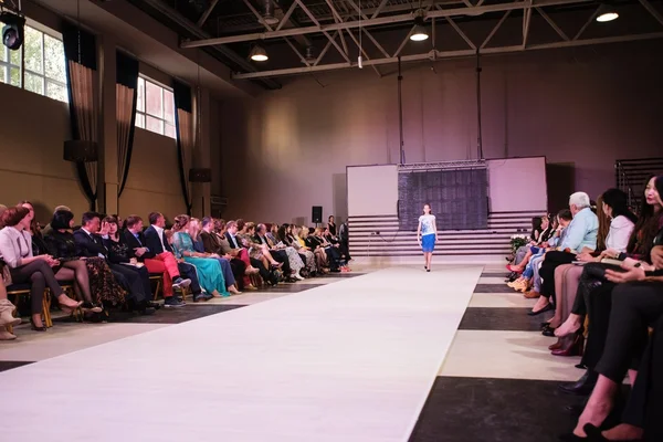 테 르노 필 우크라이나-5 월 17 일: Podolyany 패션 주. 2015 년 5 월 17 일 — 스톡 사진