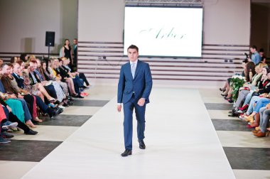 Ternopil Ukrayna - 17 Mayıs: Podolyany moda haftası. 17 Mayıs 2015