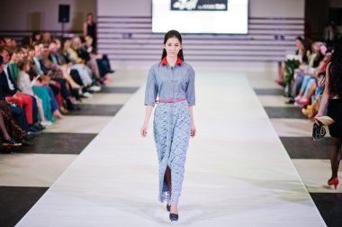 Ternopil Ukrayna - 17 Mayıs: Podolyany moda haftası. 17 Mayıs 2015