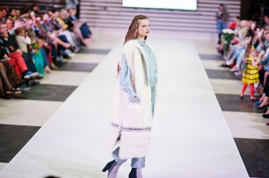 Ternopil Ukrayna - 17 Mayıs: Podolyany moda haftası. 17 Mayıs 2015