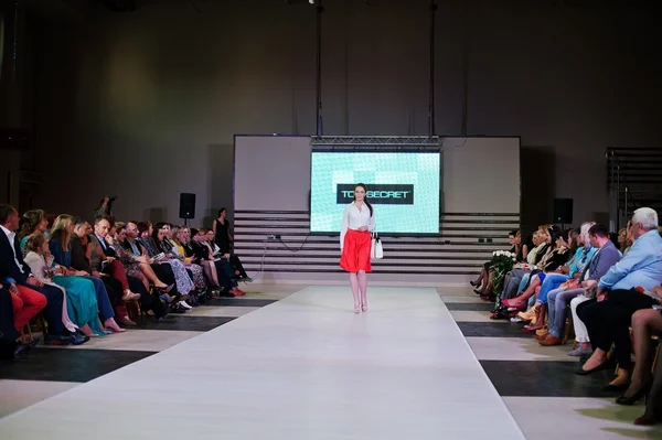 Тернопіль Україна - 17 травня: Podolyany Fashion Week. 17 травня 2015 — стокове фото