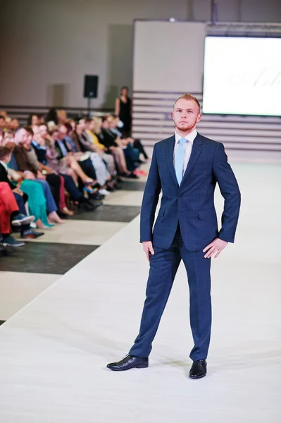 Ternopil Oekraïne - 17 mei: Podolyany Fashion Week. 17 mei 2015 — Stockfoto