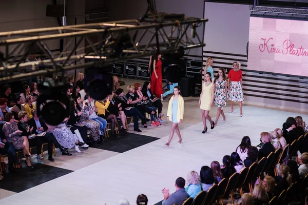 TERNOPIL UKRAINE - MAY 17: Podolyany Fashion Week.  May 17, 2015 — Stock Photo, Image