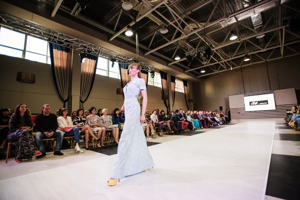 TERNOPIL UKRAINE - MAY 17: Podolyany Fashion Week.  May 17, 2015 — Stock Photo, Image