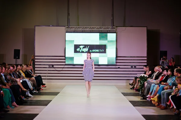 TERNOPIL UKRAINE - MAY 17: Podolyany Fashion Week.  May 17, 2015 — Stock Photo, Image