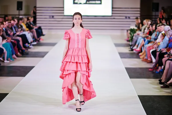 TERNOPIL UKRAINE - MAY 17: Podolyany Fashion Week.  May 17, 2015 — Stock Photo, Image