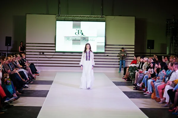 TERNOPIL UKRAINE - MAY 17: Podolyany Fashion Week.  May 17, 2015 — Stock Photo, Image