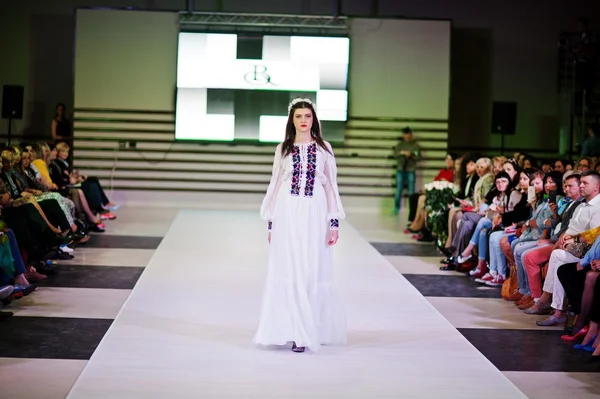 TERNOPIL UKRAINE - MAY 17: Podolyany Fashion Week.  May 17, 2015 — Stock Photo, Image