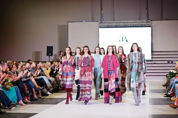 TERNOPIL UKRAINE - MAY 17: Podolyany Fashion Week.  May 17, 2015 — Stock Photo, Image