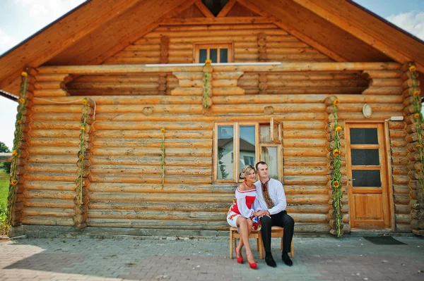 Wedding beautiful couple in traditional dress — Stock Photo, Image