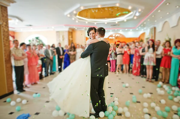 Primeira dança de casamento — Fotografia de Stock