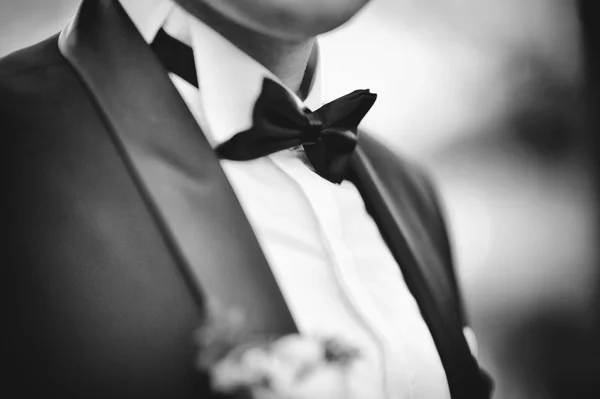 Wedding bow tie of groom — Stock Photo, Image