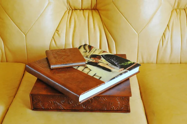 Brown leather wedding photo book album — Stock Photo, Image