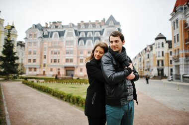 Genç güzel şık çift