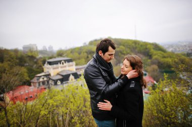 Genç güzel şık çift