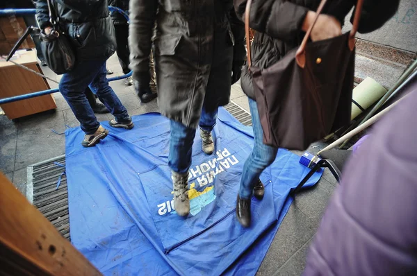 QUIIV, UCRÂNIA - FEVEREIRO DE 2014: Euromaidan. Revolução da Liberdade — Fotografia de Stock