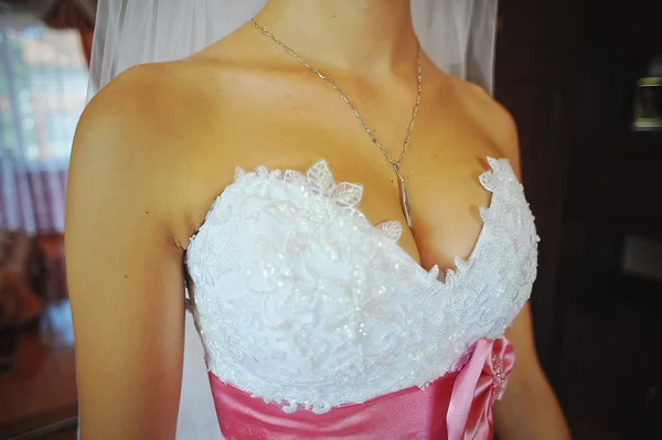 Breast of bride — Stock Photo, Image