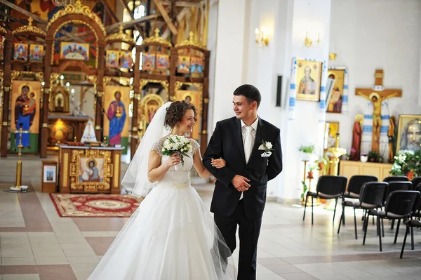 Happy newlyweds after church registration — Stock Photo, Image