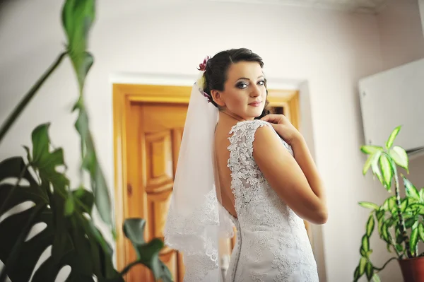 Bride posed at her morning wedding day — Stock Fotó