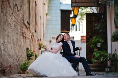 eski şehir bankta oturan yürüme Çift