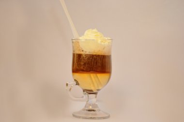 Lezzetli kahve cappuccino ve krem