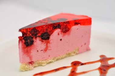 tatlı kek yemek üzerine beyaz izole