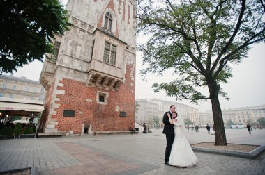 Sokaklarda aşık genç zarif ve doyurucu düğün birkaç Kr