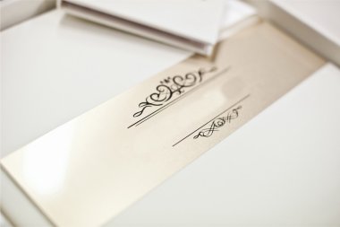 Beyaz klasik düğün kitap ve albüm