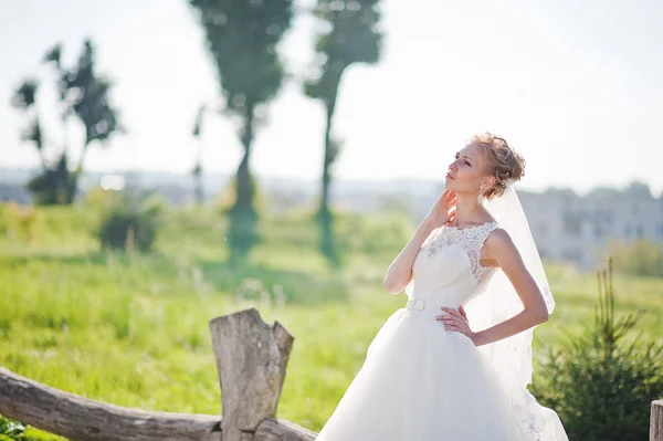 Young blonde bride — Stock Photo, Image