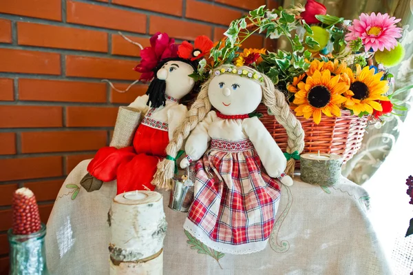 Muñecas divertidas en la recepción de la boda —  Fotos de Stock
