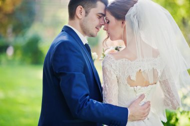 Sadece aşık açık havada evlendi
