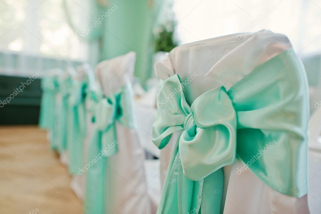 green and white decor chair on weddiing 