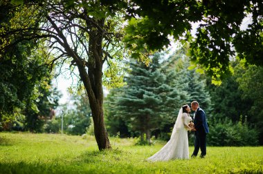 doğa park Meydanı'nda güzel yeni evli