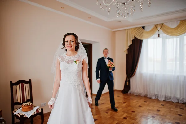 First meeting of newlyweds at the room — Stock Photo, Image