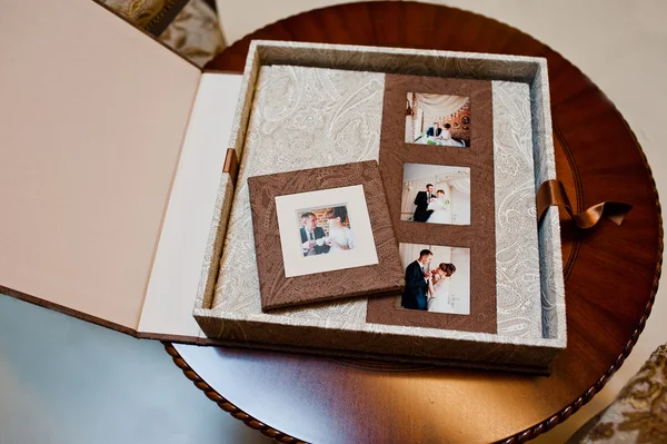 Textile wedding photo book and album — 图库照片