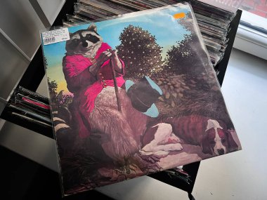 Lviv, Ukrayna - 07 Şubat 2026: Renkli J.J. Cale - Doğal olarak 1971 John Weldon albüm kapağı..