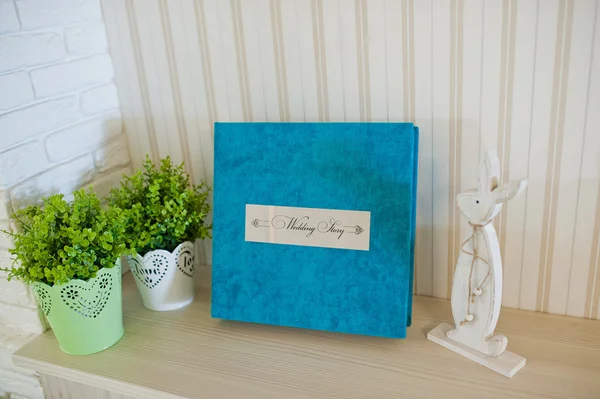 Blue aqua velvet wedding photobook and album — Stock Photo, Image