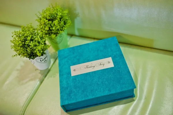 Blue aqua velvet wedding photobook and album — Stock Photo, Image