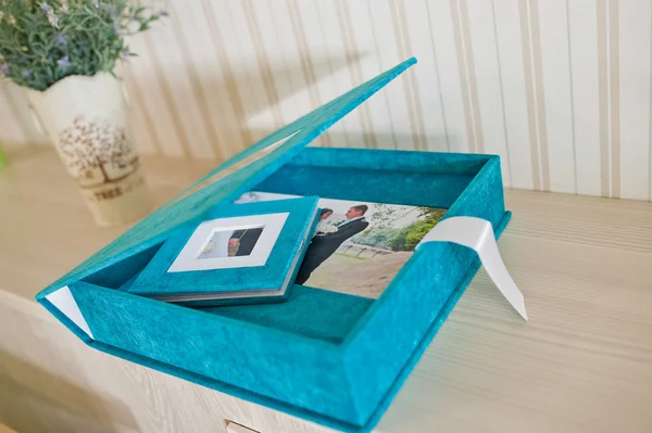 Blue aqua velvet wedding photobook and album — Stock Photo, Image