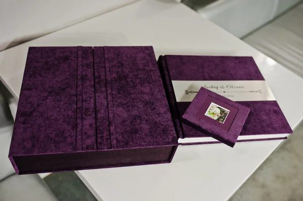 Violet velvet photo book and album — Stock Photo, Image