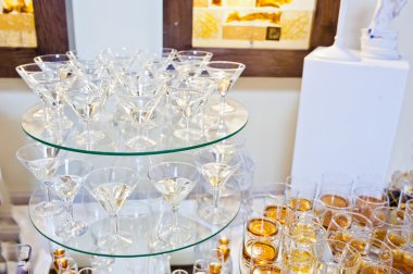 Daire aynalar düğün Resepsiyon içecekler bardak
