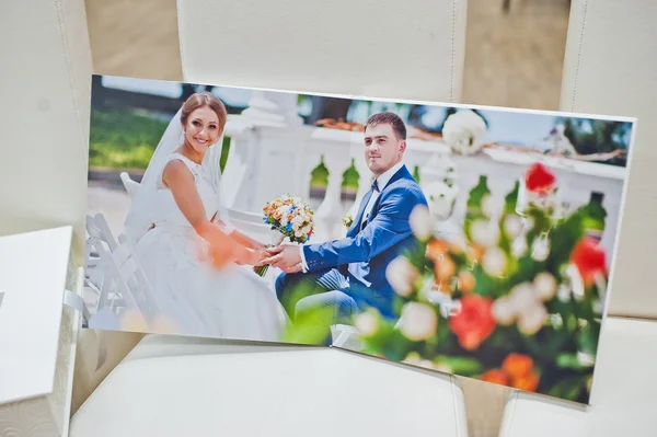 White leather wedding book and album — Stock Photo, Image