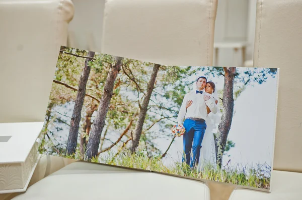 White leather wedding book and album — Stock Photo, Image