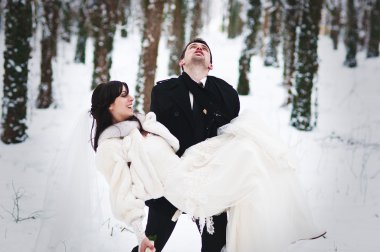 Düğün kaç kış snowly orman içinde