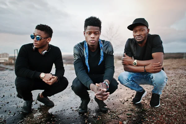 Three rap singers band on the roof — Stock Photo, Image