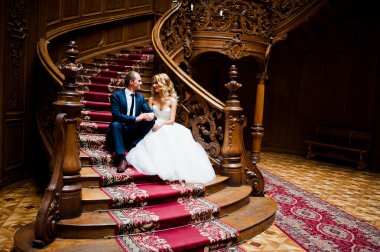 Şık düğün çift eski vintage house ve büyük Saray 